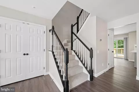 Entry Way - 6208 Cliffside Ter, Frederick, MD 21701 photo 4 of 9