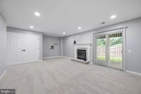 Living - 6208 Cliffside Ter, Frederick, MD 21701 photo 12 of 12