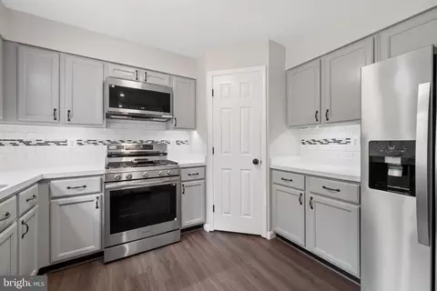 Kitchen - 6208 Cliffside Ter, Frederick, MD 21701 photo 7 of 7