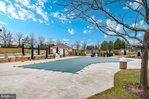 Exterior - 6208 Cliffside Ter, Frederick, MD 21701 photo 10 of 14