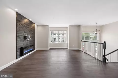 Living - 6208 Cliffside Ter, Frederick, MD 21701 photo 4 of 12