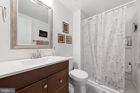 Bath - 1554 Dockside Dr, Frederick, MD 21701 photo 1 of 3