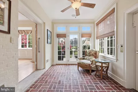 Entry Way - 310 Upper College Ter, Frederick, MD 21701 photo 7 of 24
