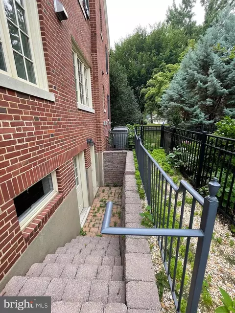 Exterior - 310 Upper College Ter, Frederick, MD 21701 photo 20 of 23