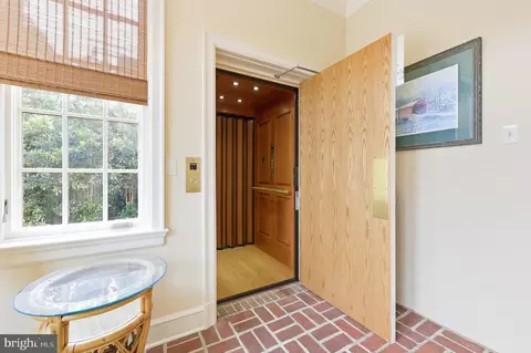 Entry Way - 310 Upper College Ter, Frederick, MD 21701 photo 8 of 24