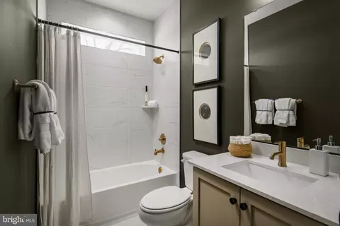 Bath - 5396 Siri Ct, Frederick, MD 21703 photo 2 of 2