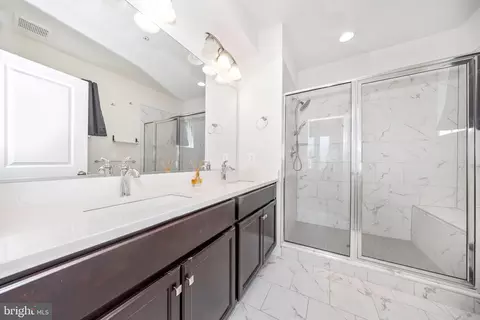 Bath - 1403 Bexley Way, Frederick, MD 21701 photo 1 of 3