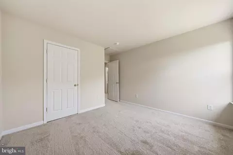 Bedroom - 814 Fifth Ave, Brunswick, MD 21716 photo 6 of 6
