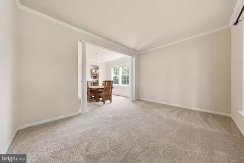 Entry Way - 814 Fifth Ave, Brunswick, MD 21716 photo 3 of 12