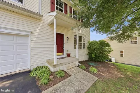 Exterior - 814 Fifth Ave, Brunswick, MD 21716 photo 4 of 15