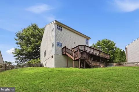 Exterior - 814 Fifth Ave, Brunswick, MD 21716 photo 8 of 15