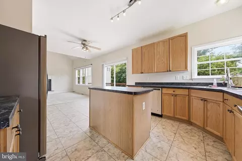 Kitchen - 814 Fifth Ave, Brunswick, MD 21716 photo 2 of 3
