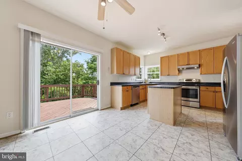 Kitchen - 814 Fifth Ave, Brunswick, MD 21716 photo 3 of 3