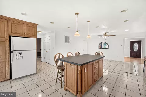 Kitchen - 9209 Oak Tree Cir, Frederick, MD 21701 photo 3 of 5