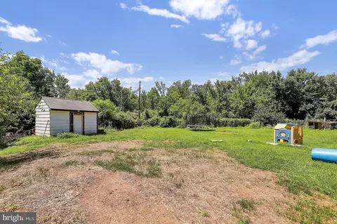 Exterior - 6621 Willis Ln, Frederick, MD 21702 photo 7 of 7