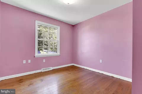 Bedroom - 6621 Willis Ln, Frederick, MD 21702 photo 4 of 4