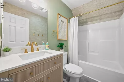 Bath - 12245 Warner Rd, Keymar, MD 21757 photo 5 of 5