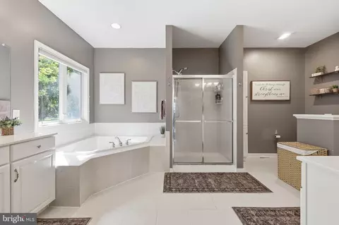 Bath - 12245 Warner Rd, Keymar, MD 21757 photo 3 of 5