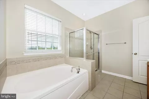 Bath - 1920 Moran Dr, Frederick, MD 21702 photo 2 of 2