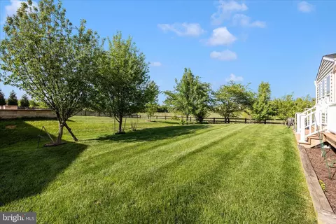 Exterior - 1920 Moran Dr, Frederick, MD 21702 photo 6 of 12
