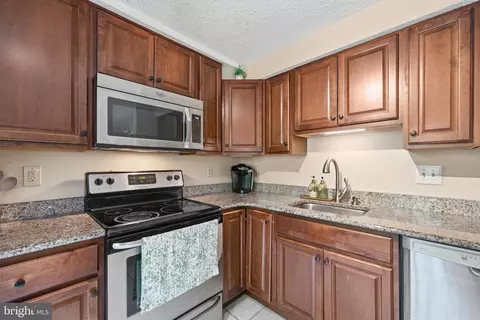 Kitchen - 7037 Hames Ct, Frederick, MD 21703 photo 3 of 3