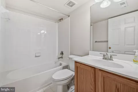 Bath - 4104 Tottenham St, Frederick, MD 21704 photo 4 of 4