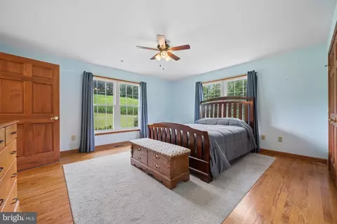 Bedroom - 11505 Old Annapolis Rd, Frederick, MD 21701 photo 3 of 5