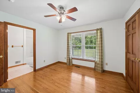 Bedroom - 11505 Old Annapolis Rd, Frederick, MD 21701 photo 2 of 5