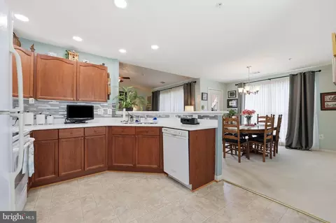 Kitchen - 2501 Coleridge Dr, Frederick, MD 21702 photo 4 of 7