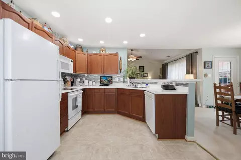 Kitchen - 2501 Coleridge Dr, Frederick, MD 21702 photo 3 of 7