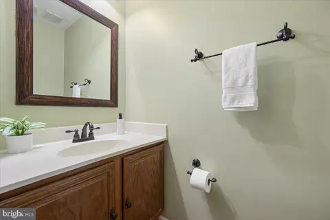 Entry Way - 6396 Devonshire Ln, Frederick, MD 21703 photo 2 of 5