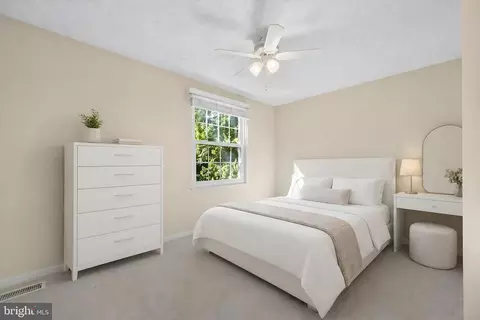 Bedroom - 6396 Devonshire Ln, Frederick, MD 21703 photo 3 of 4