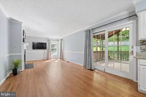 Living - 6396 Devonshire Ln, Frederick, MD 21703 photo 3 of 8