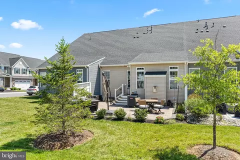 Exterior - 5312 Crape Myrtle Dr, Frederick, MD 21703 photo 9 of 13