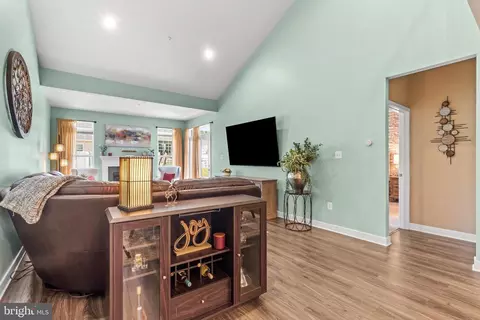 Entry Way - 5312 Crape Myrtle Dr, Frederick, MD 21703 photo 8 of 13