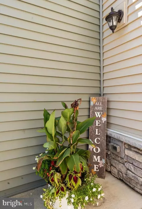 Exterior - 5312 Crape Myrtle Dr, Frederick, MD 21703 photo 5 of 13