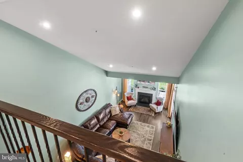 Entry Way - 5312 Crape Myrtle Dr, Frederick, MD 21703 photo 11 of 13