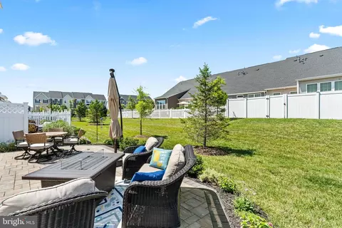 Exterior - 5312 Crape Myrtle Dr, Frederick, MD 21703 photo 13 of 13