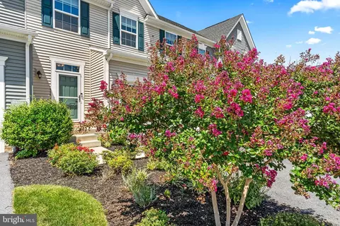 Exterior - 5312 Crape Myrtle Dr, Frederick, MD 21703 photo 2 of 13