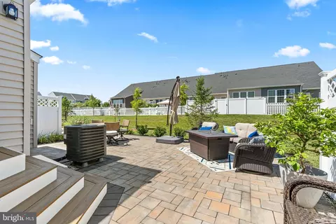 Exterior - 5312 Crape Myrtle Dr, Frederick, MD 21703 photo 10 of 13