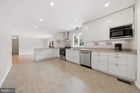 5425 Jefferson Blvd, Frederick, MD 21703 photo 6