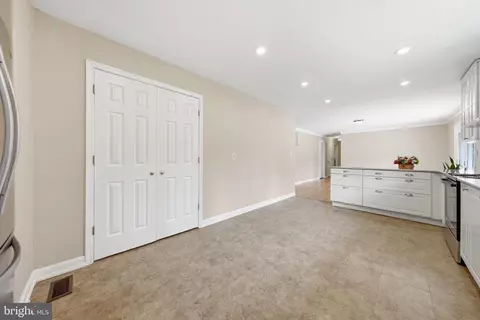5425 Jefferson Blvd, Frederick, MD 21703 photo 10