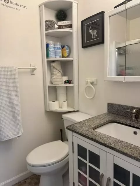 Bath - 179 Stonegate Dr, Frederick, MD 21702 photo 1 of 2