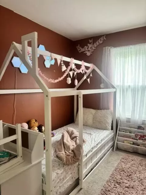 Bedroom - 179 Stonegate Dr, Frederick, MD 21702 photo 2 of 2