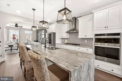 Kitchen - 1094 Holden Rd, Frederick, MD 21701 photo 3 of 6