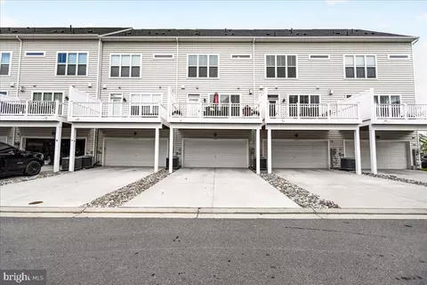 Exterior - 1094 Holden Rd, Frederick, MD 21701 photo 6 of 12