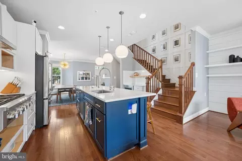 Entry Way - 1132 Holden Rd, Frederick, MD 21701 photo 4 of 12