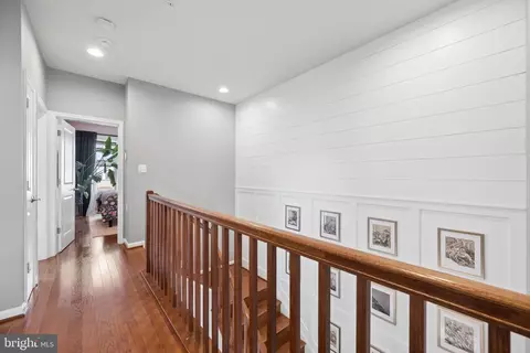Entry Way - 1132 Holden Rd, Frederick, MD 21701 photo 9 of 12