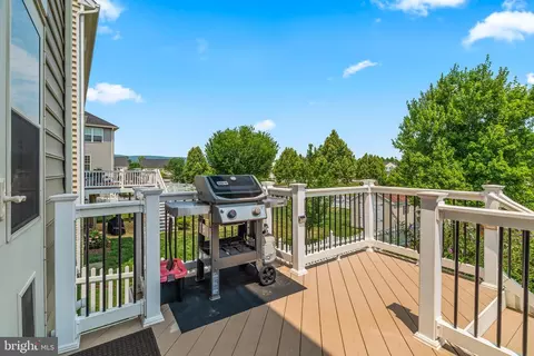 Exterior - 209 Windom Way, Frederick, MD 21702 photo 3 of 12