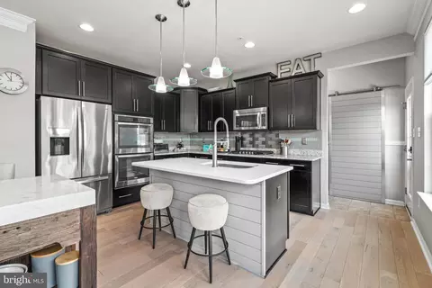 Kitchen - 209 Windom Way, Frederick, MD 21702 photo 4 of 7